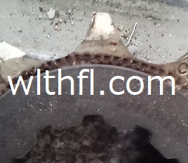 自転車でトップギアを漕いでいると「ガタン」と音がする原因や対処法を詳しく解説。異音の原因を特定する方法、修理手順、予防策を紹介し、安全な走行をサポートします！